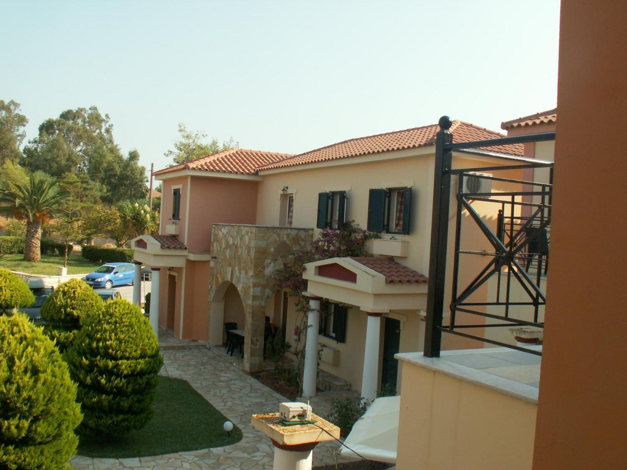 Elanthi Village Apartments Kalamaki  Exterior photo